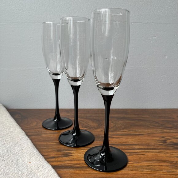 Luminarc Black Stem 3 Champagne Flute Wine Glasses 8.5" - Picture 3 of 12